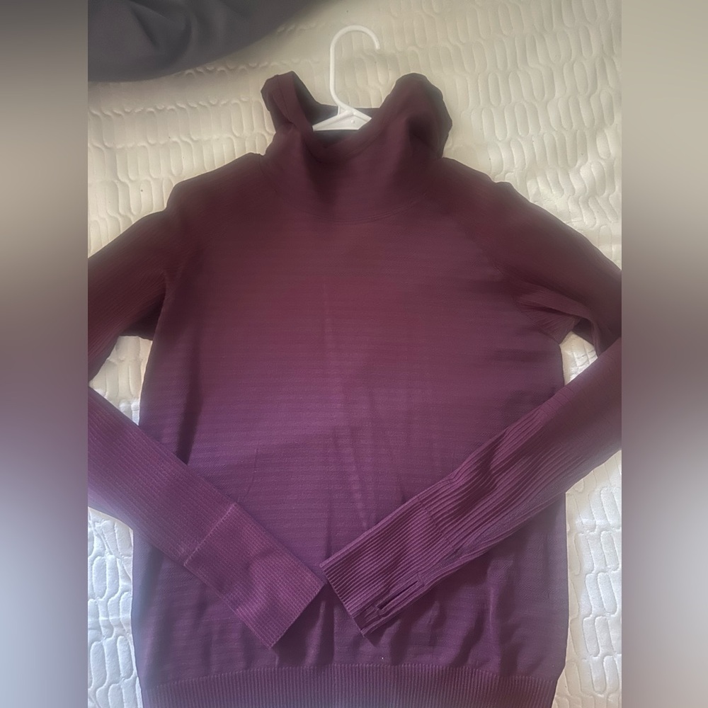 Lululemon Keep the Heat Long Sleeve Thermal in Dark Adobe/Plum size 8